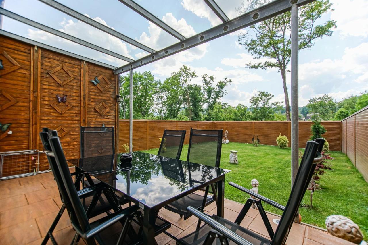 Auszeit Steiraland 1 Mit Privaten Garten Ueberdachter Terrasse Und Parken Leoben  Exterior photo